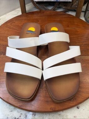 Maui Island White Triple-Strap Slide Sandals